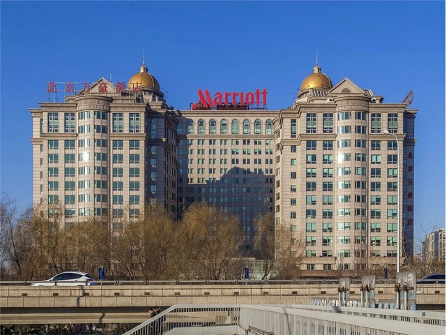 四川爬坡滚筒输送机定制价格